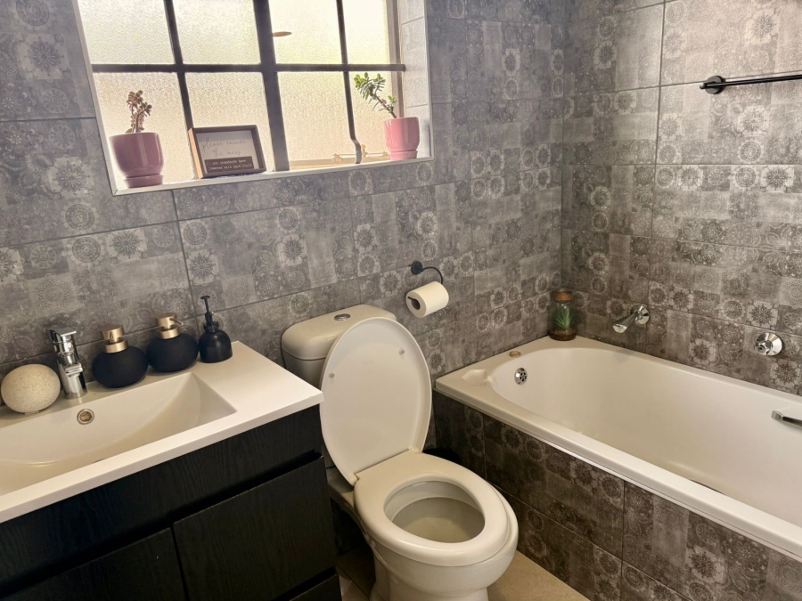 3 Bedroom Property for Sale in Elandspark Gauteng