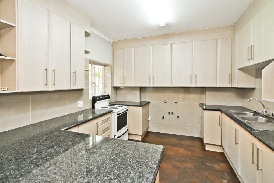 To Let 3 Bedroom Property for Rent in Sydenham Gauteng