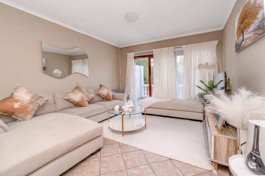 2 Bedroom Property for Sale in Lonehill Gauteng