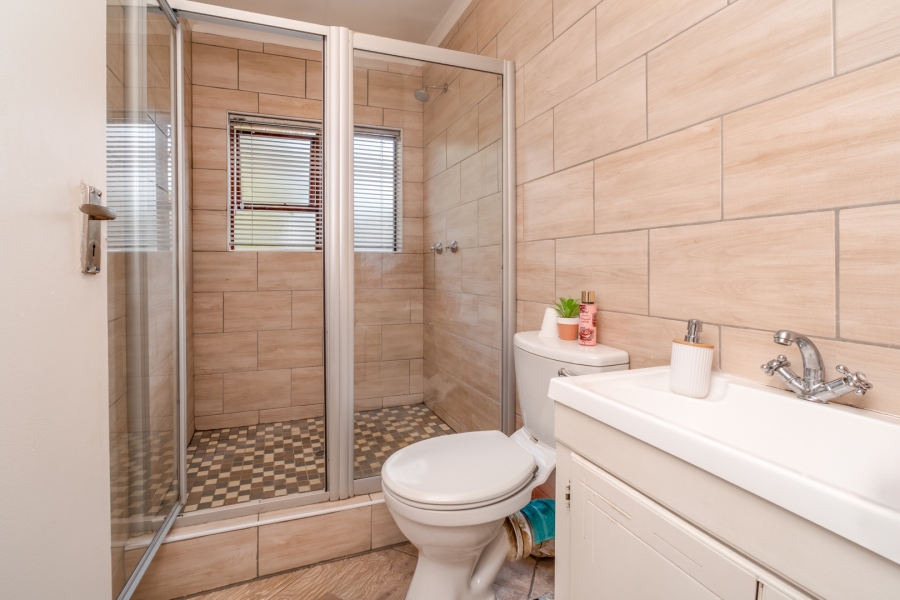 2 Bedroom Property for Sale in Lonehill Gauteng