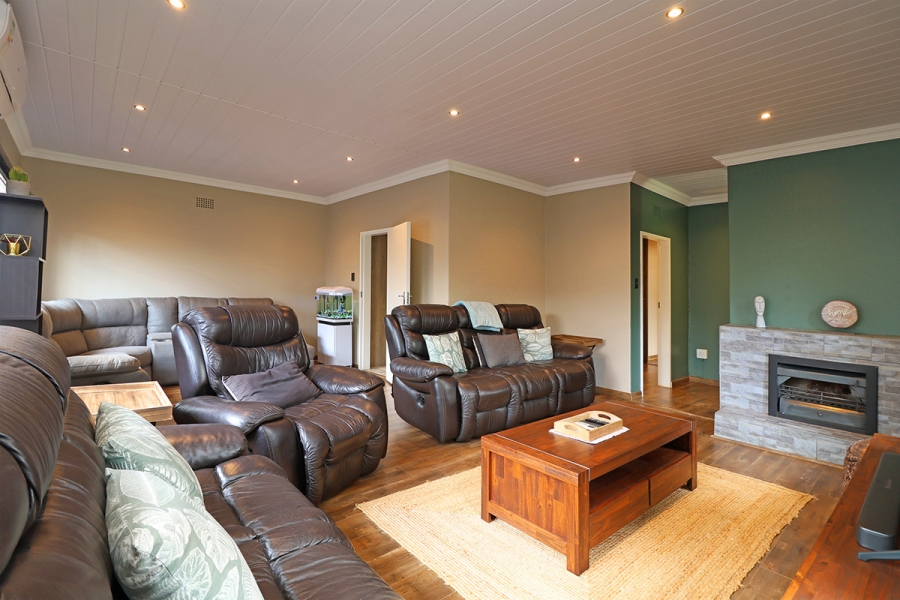 4 Bedroom Property for Sale in Edendale Gauteng