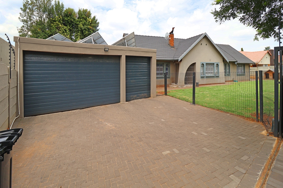 4 Bedroom Property for Sale in Edendale Gauteng