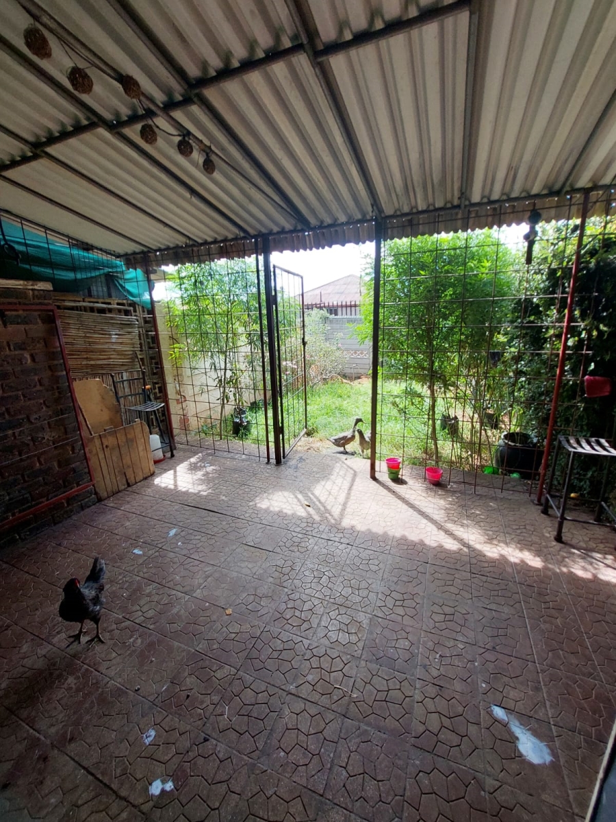 2 Bedroom Property for Sale in Brakpan Central Gauteng