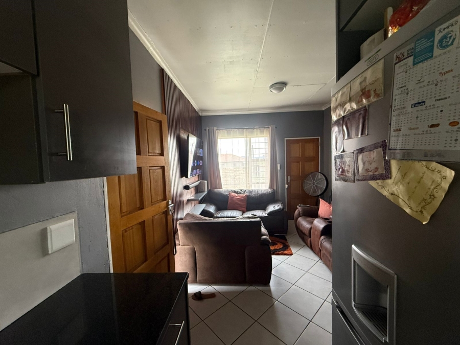 3 Bedroom Property for Sale in Dawn Park Gauteng