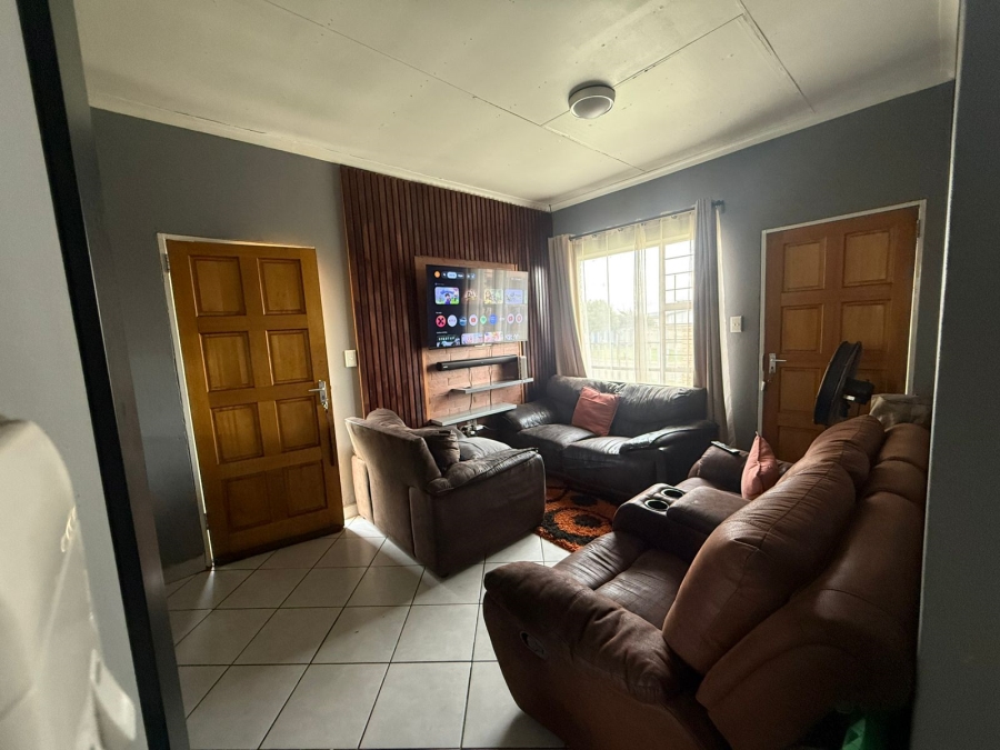 3 Bedroom Property for Sale in Dawn Park Gauteng