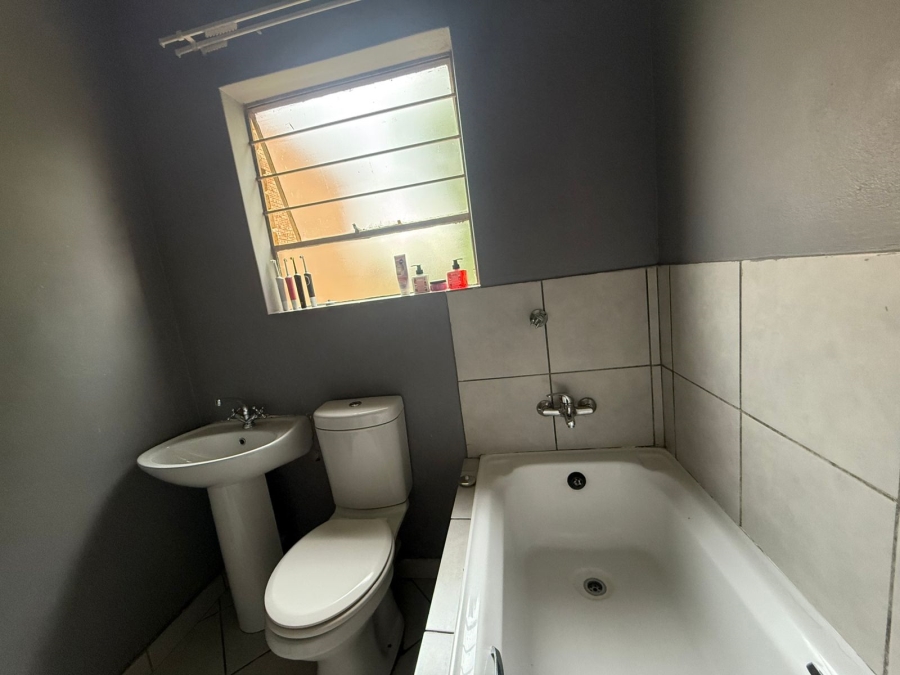 3 Bedroom Property for Sale in Dawn Park Gauteng