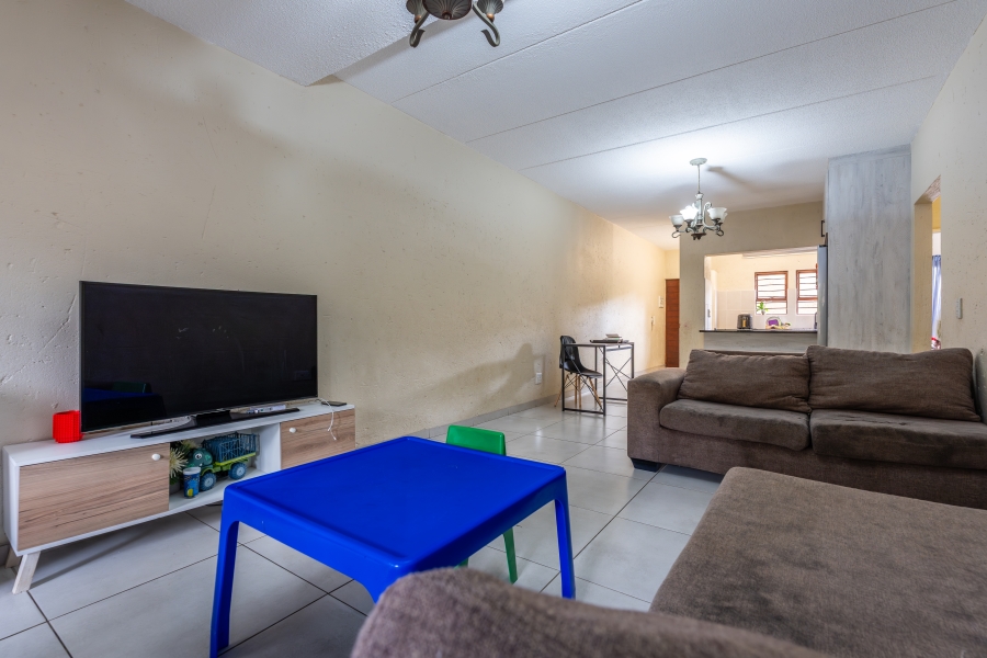 2 Bedroom Property for Sale in Sunninghill Gauteng