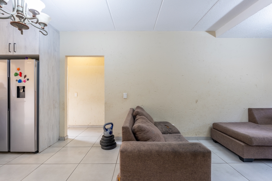 2 Bedroom Property for Sale in Sunninghill Gauteng