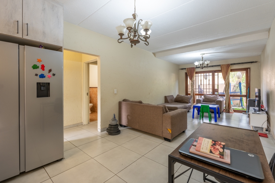 2 Bedroom Property for Sale in Sunninghill Gauteng