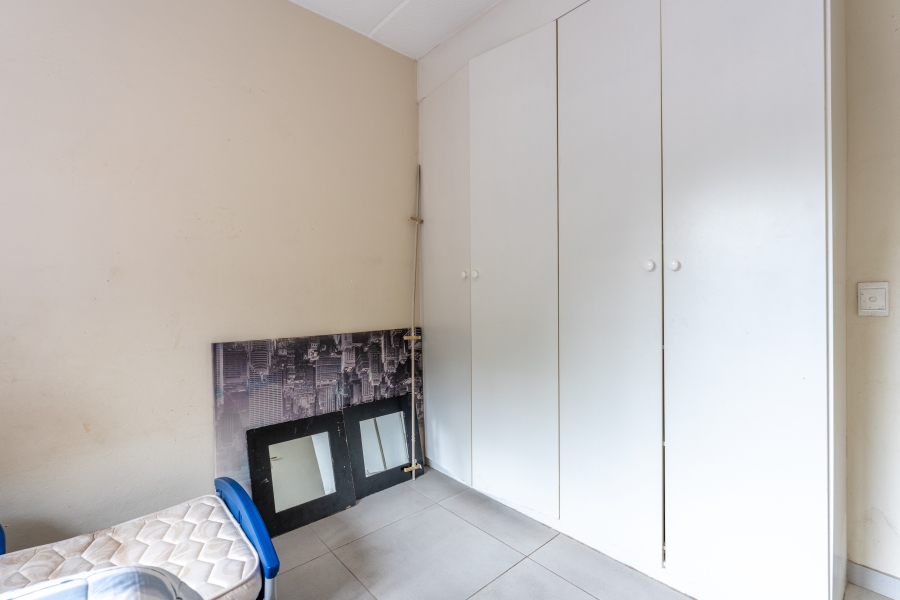 2 Bedroom Property for Sale in Sunninghill Gauteng