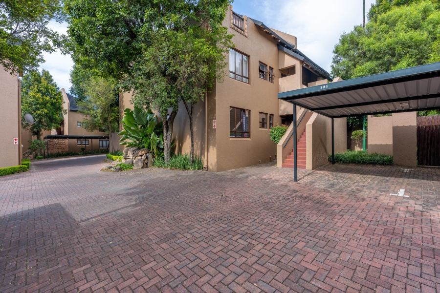 2 Bedroom Property for Sale in Sunninghill Gauteng