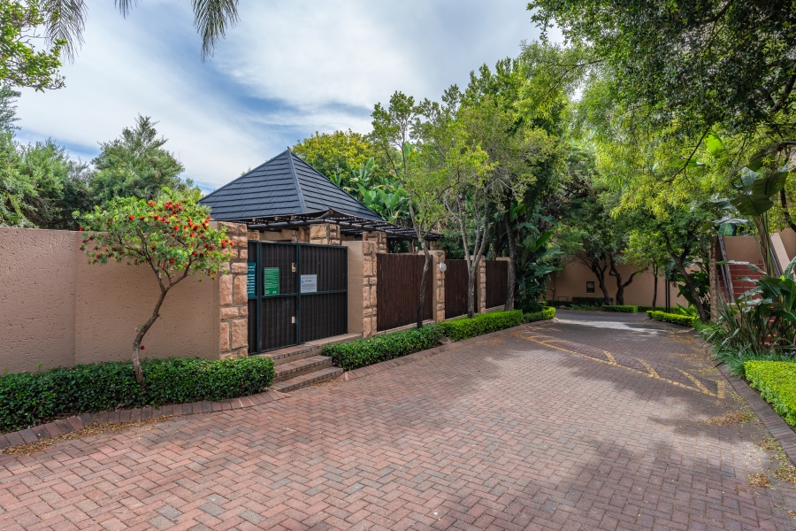 2 Bedroom Property for Sale in Sunninghill Gauteng