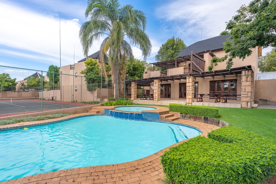 2 Bedroom Property for Sale in Sunninghill Gauteng