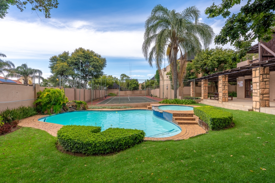 2 Bedroom Property for Sale in Sunninghill Gauteng