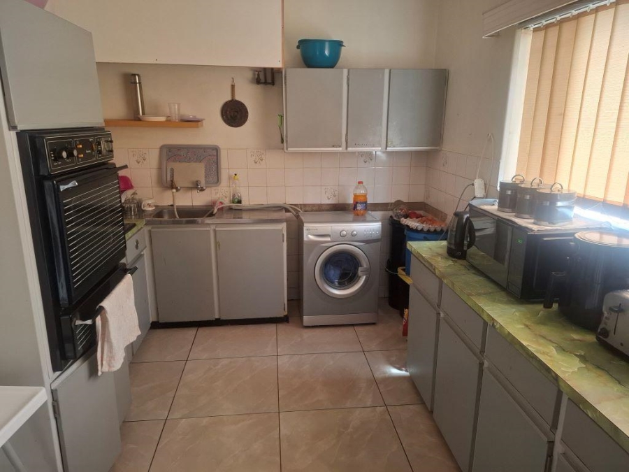 2 Bedroom Property for Sale in Randfontein Central Gauteng