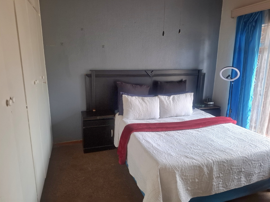 2 Bedroom Property for Sale in Randfontein Central Gauteng