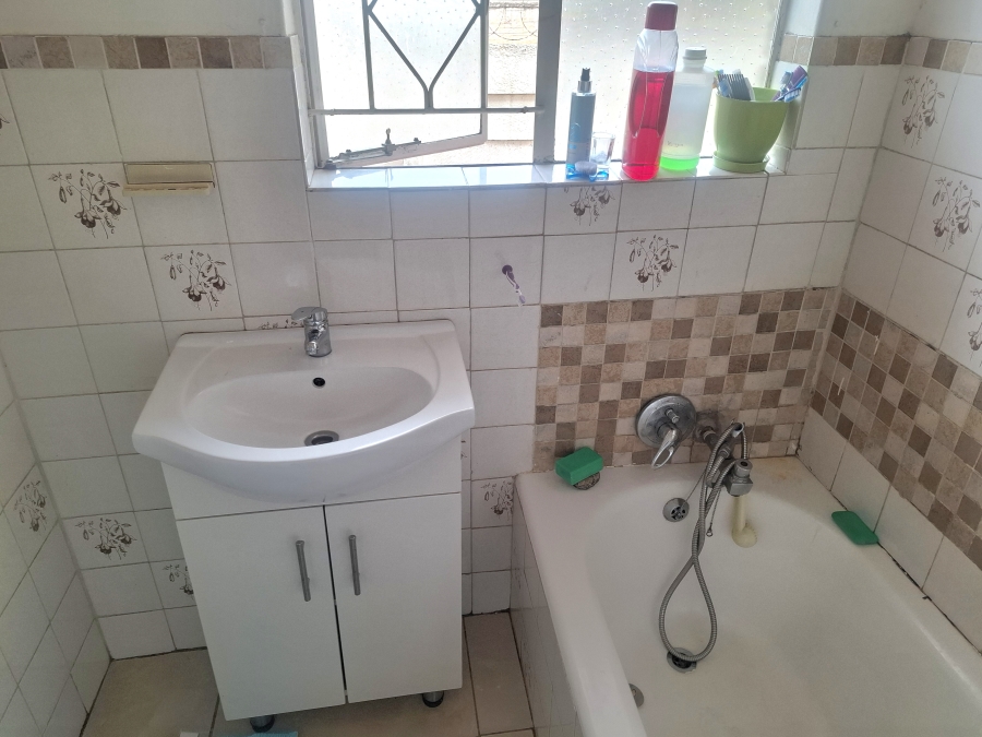2 Bedroom Property for Sale in Randfontein Central Gauteng