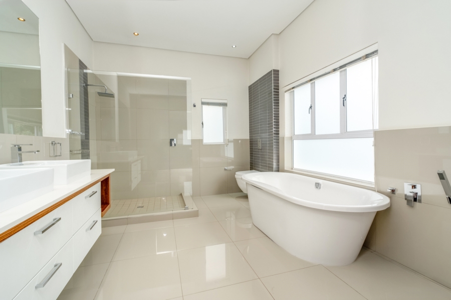 3 Bedroom Property for Sale in Broadacres Gauteng