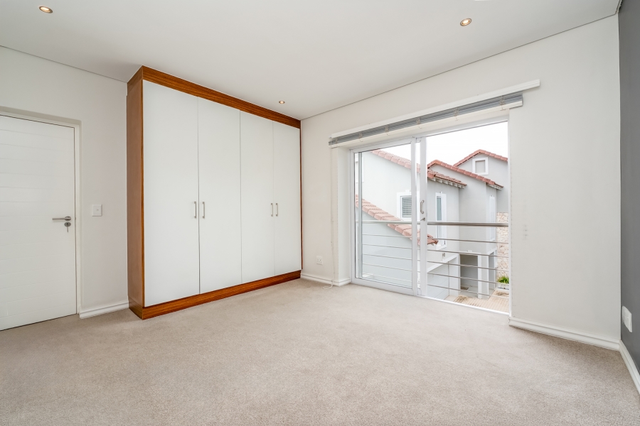 3 Bedroom Property for Sale in Broadacres Gauteng