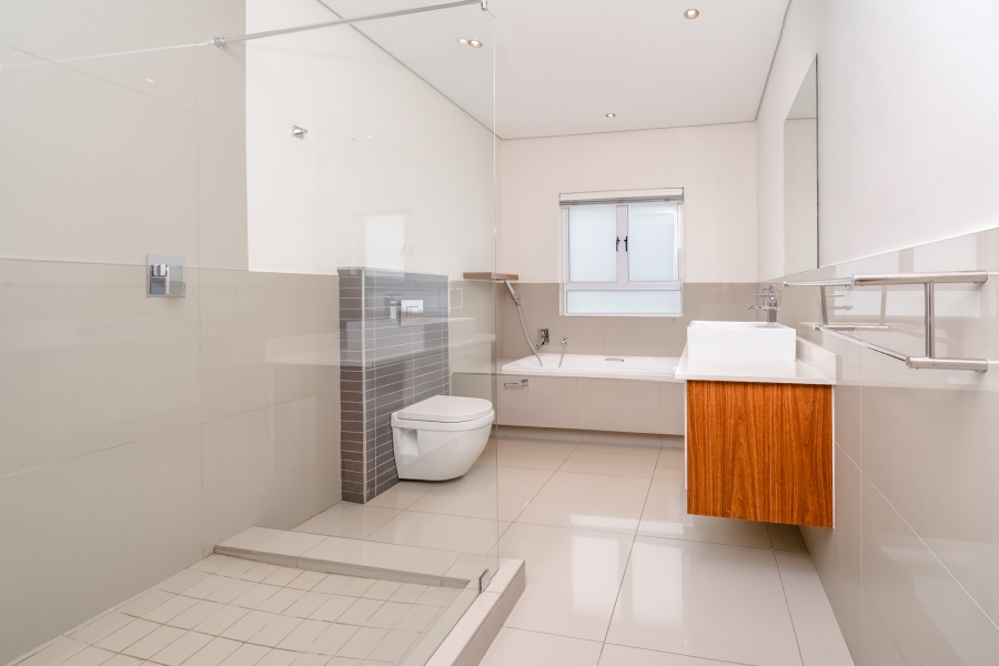 3 Bedroom Property for Sale in Broadacres Gauteng