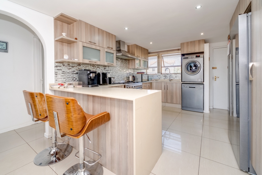 2 Bedroom Property for Sale in Strathavon Gauteng