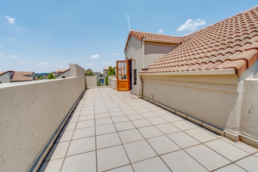 2 Bedroom Property for Sale in Strathavon Gauteng