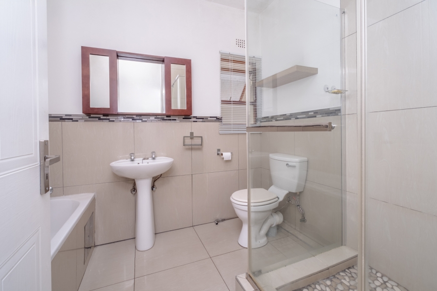 2 Bedroom Property for Sale in Strathavon Gauteng