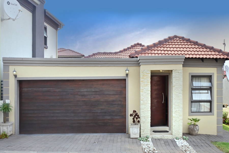 3 Bedroom Property for Sale in Noordwyk Gauteng