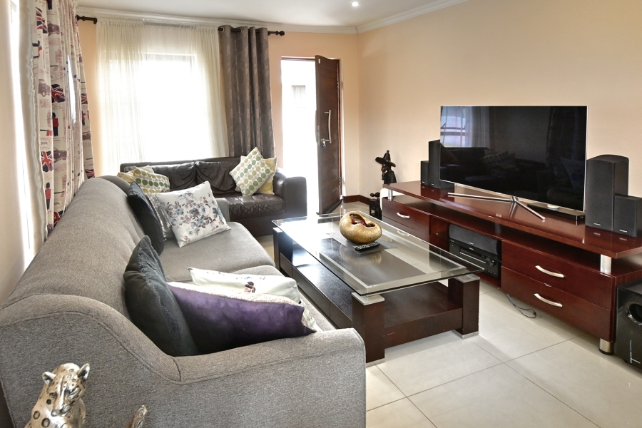 3 Bedroom Property for Sale in Noordwyk Gauteng