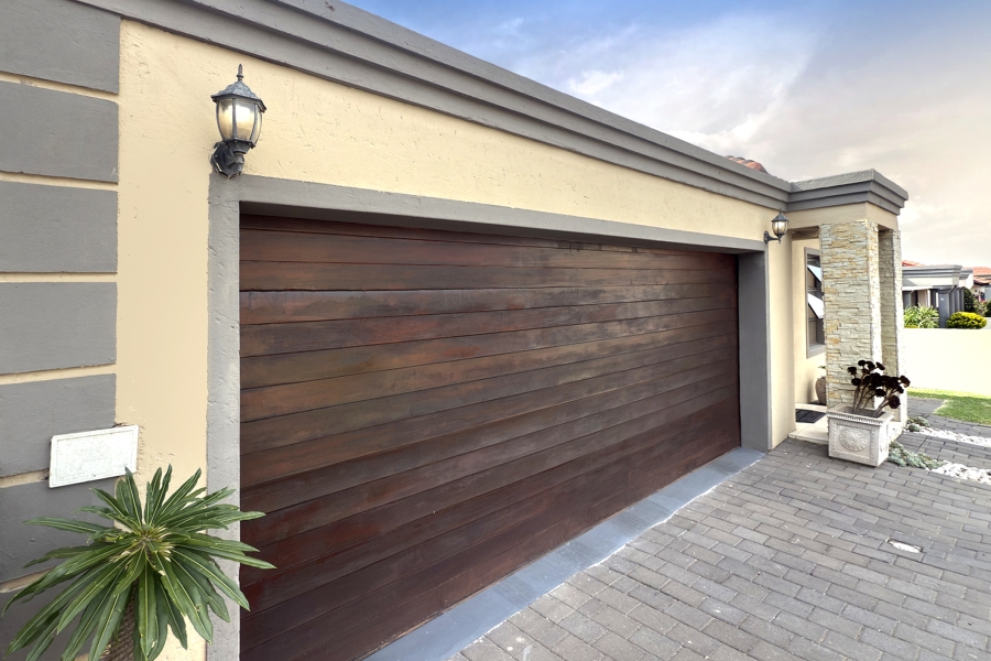 3 Bedroom Property for Sale in Noordwyk Gauteng