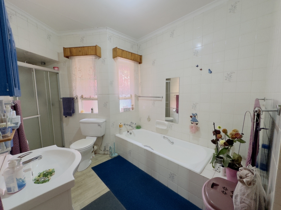 4 Bedroom Property for Sale in Hazelpark Gauteng