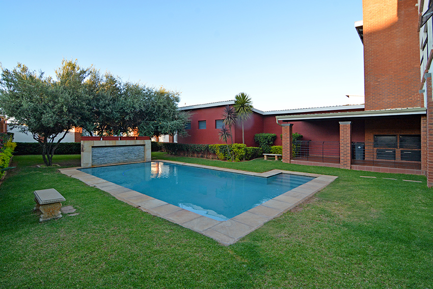 2 Bedroom Property for Sale in Greenstone Hill Gauteng