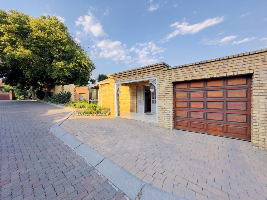 3 Bedroom Property for Sale in Albemarle Gauteng