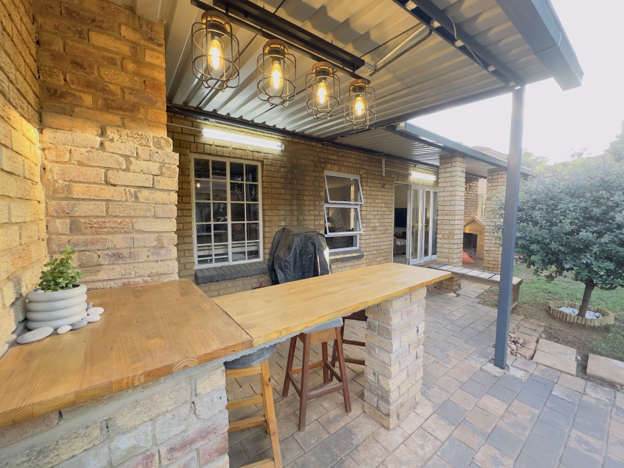 3 Bedroom Property for Sale in Albemarle Gauteng