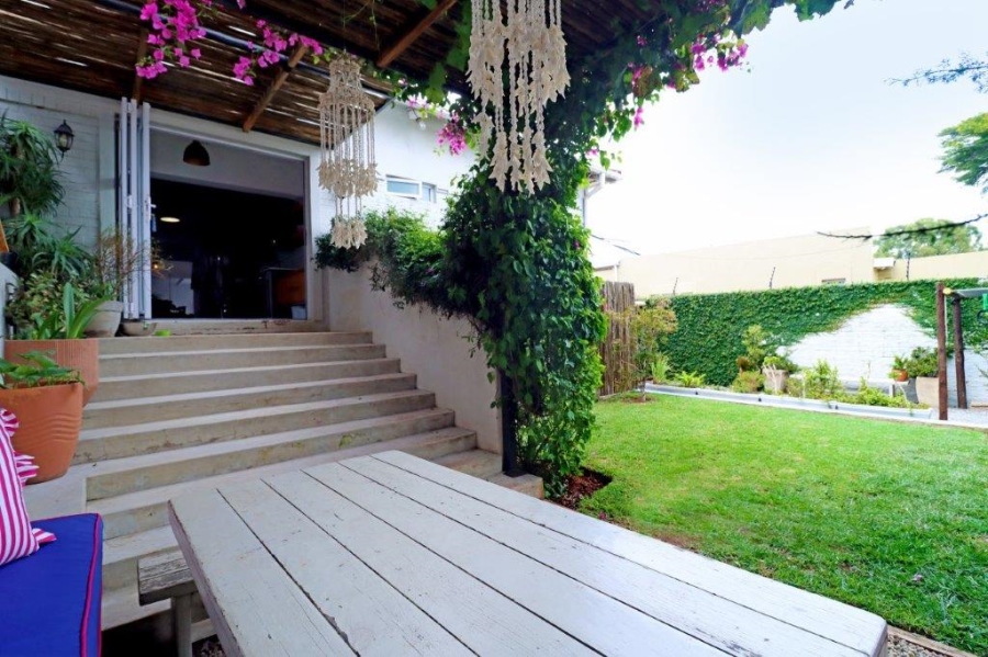 To Let 3 Bedroom Property for Rent in Melville Gauteng