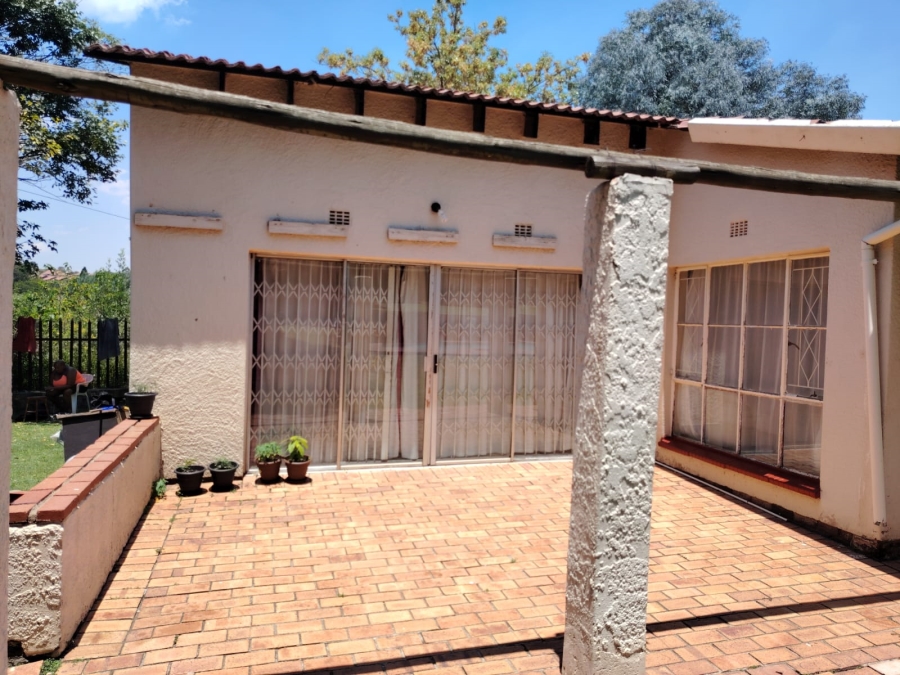 4 Bedroom Property for Sale in Vorna Valley Gauteng