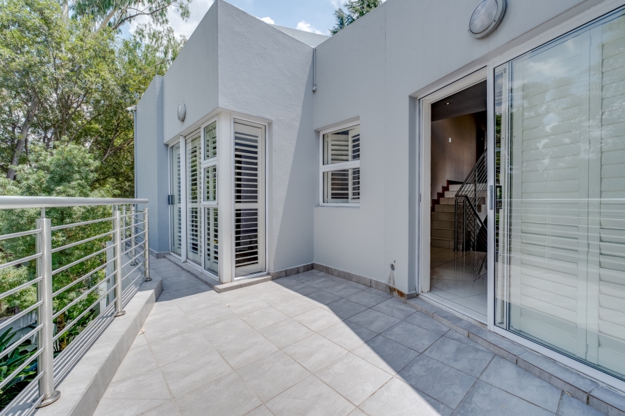 5 Bedroom Property for Sale in Bryanston Gauteng