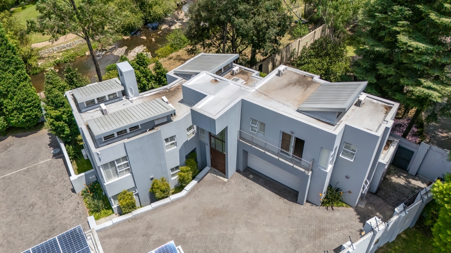 5 Bedroom Property for Sale in Bryanston Gauteng