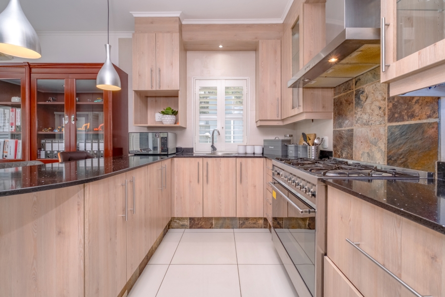 5 Bedroom Property for Sale in Bryanston Gauteng