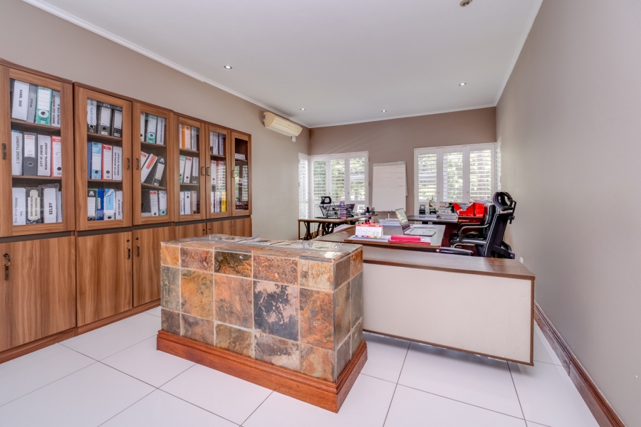 5 Bedroom Property for Sale in Bryanston Gauteng