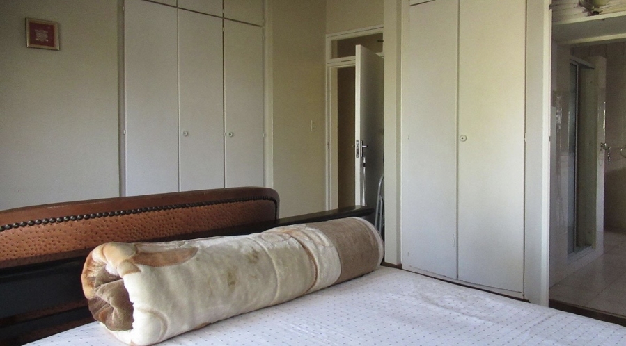 4 Bedroom Property for Sale in Linmeyer Gauteng