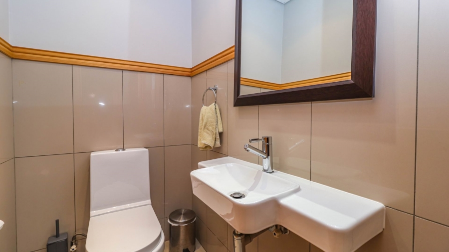 2 Bedroom Property for Sale in Morningside Gauteng