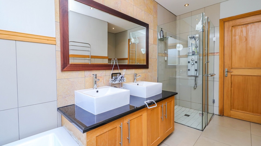 2 Bedroom Property for Sale in Morningside Gauteng