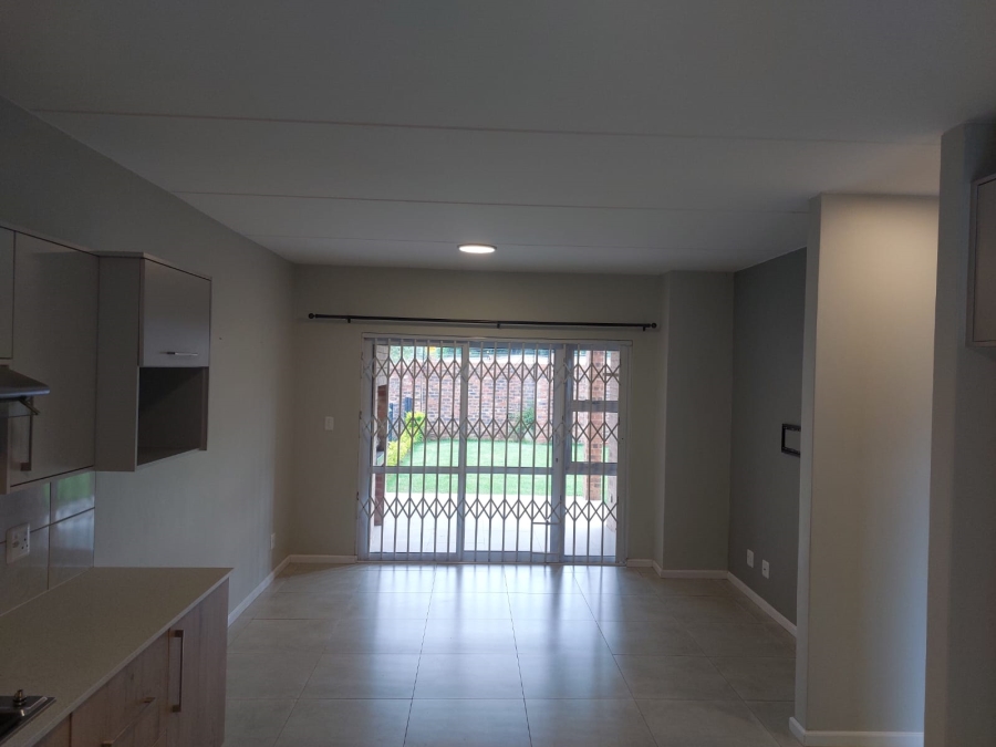 To Let 2 Bedroom Property for Rent in Equestria Gauteng