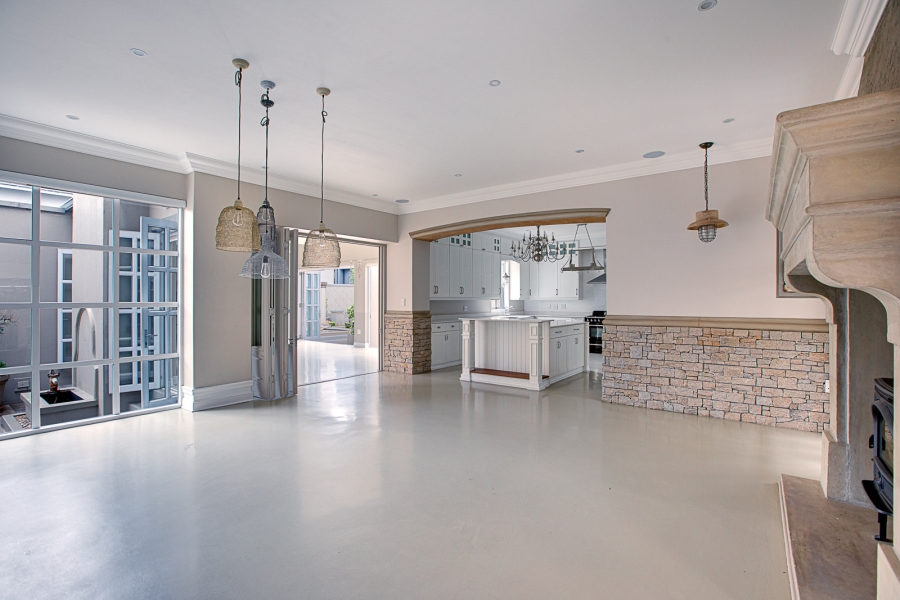 4 Bedroom Property for Sale in Waterfall Country Estate Gauteng