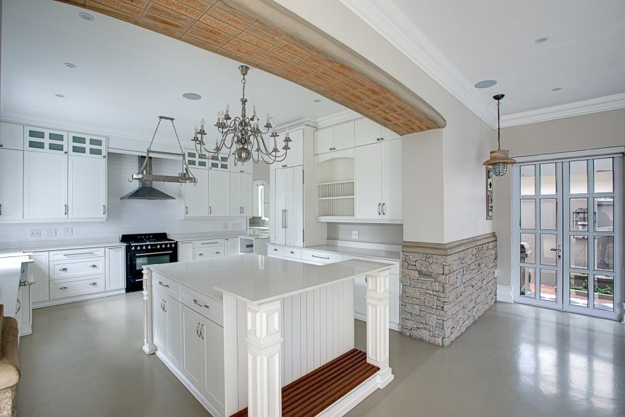 4 Bedroom Property for Sale in Waterfall Country Estate Gauteng