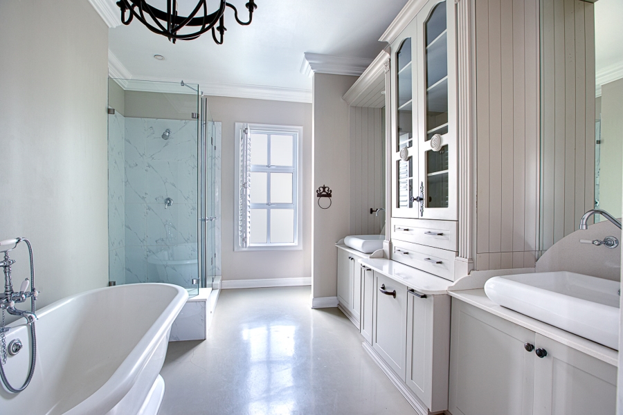 4 Bedroom Property for Sale in Waterfall Country Estate Gauteng