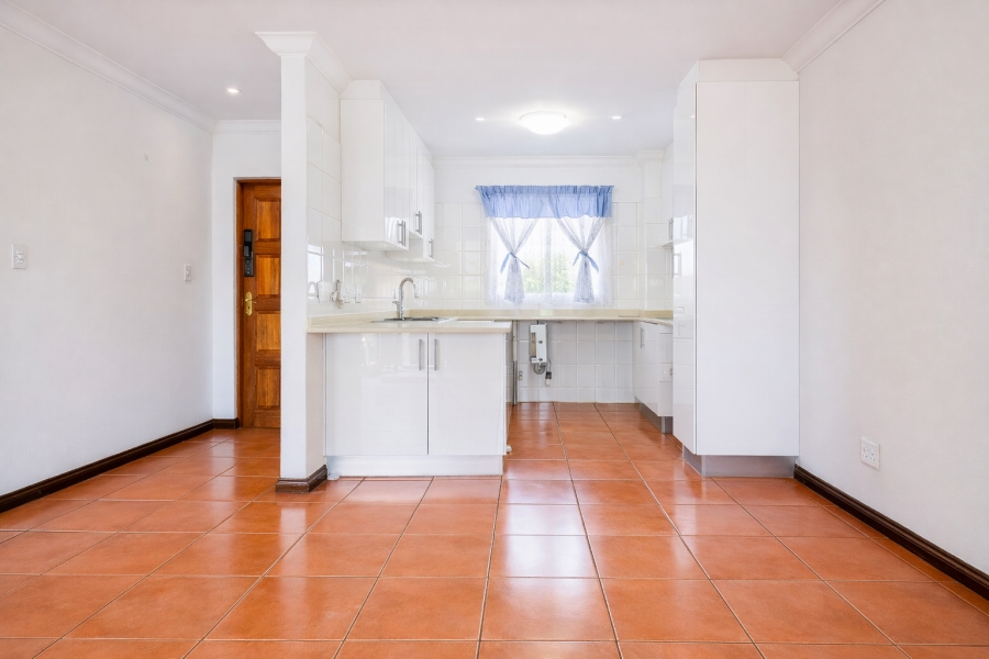 2 Bedroom Property for Sale in Lonehill Gauteng