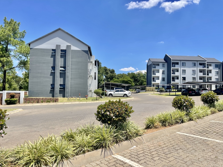 2 Bedroom Property for Sale in Glen Austin Gauteng