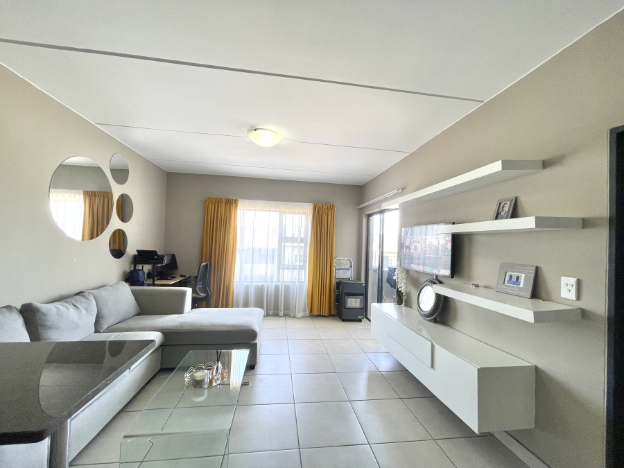 2 Bedroom Property for Sale in Glen Austin Gauteng